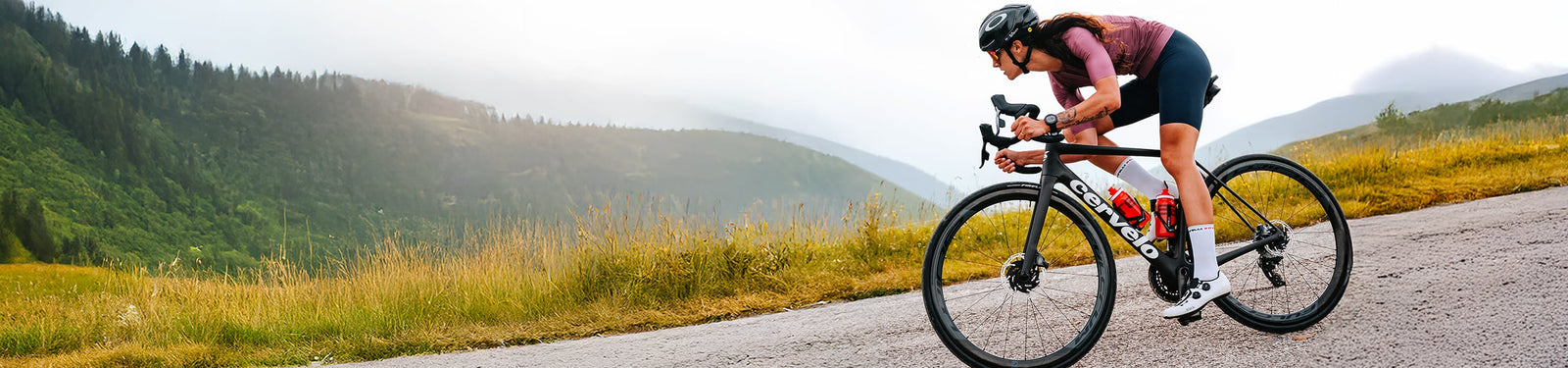 Naisten varusteet | Road