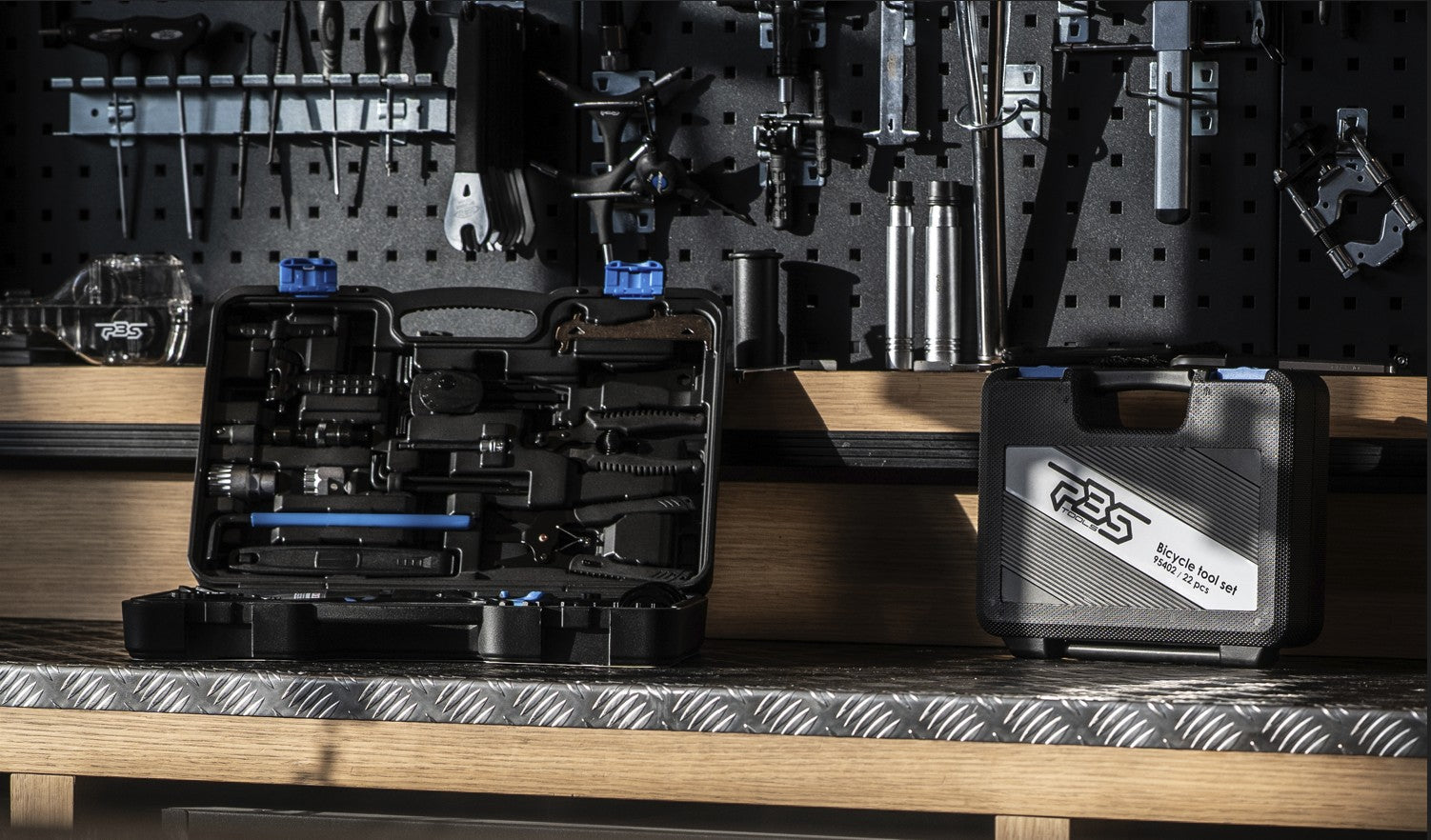 TARVIKKEET | Työkalulaatikot ja -sarjat