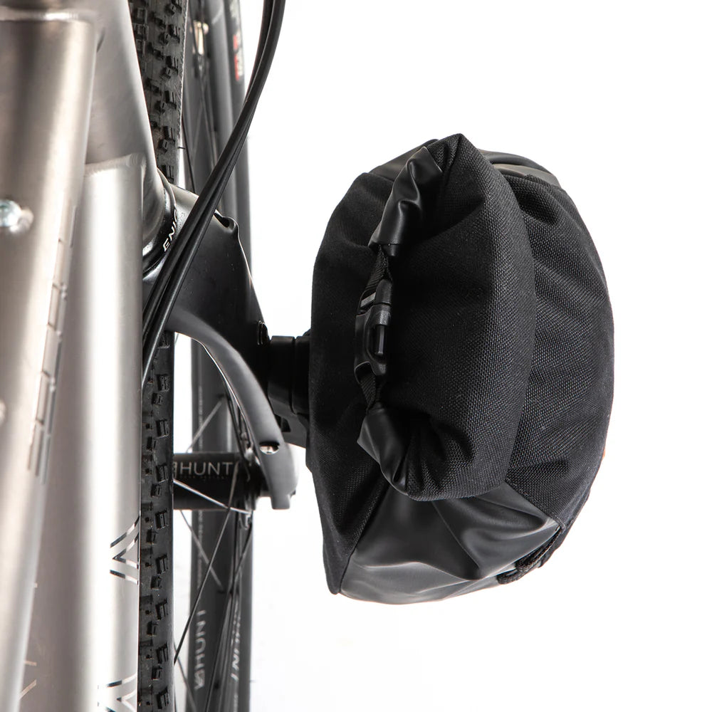 Haarukkalaukku RESTRAP SWITCH PANNIER 5 L Musta