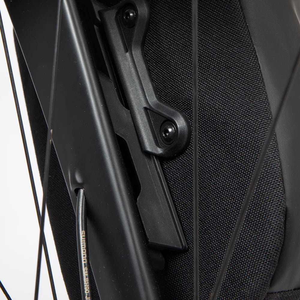 Haarukkalaukku RESTRAP SWITCH PANNIER 5 L Musta