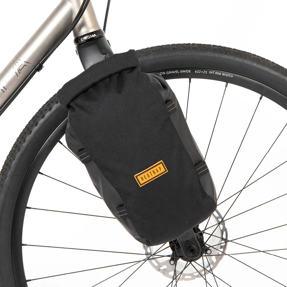 Haarukkalaukku RESTRAP SWITCH PANNIER 5 L Musta