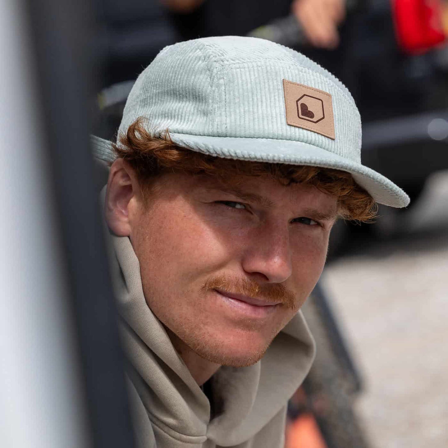 BURGTEC CORDUROY FIVE PANEL lippalakki Minttu