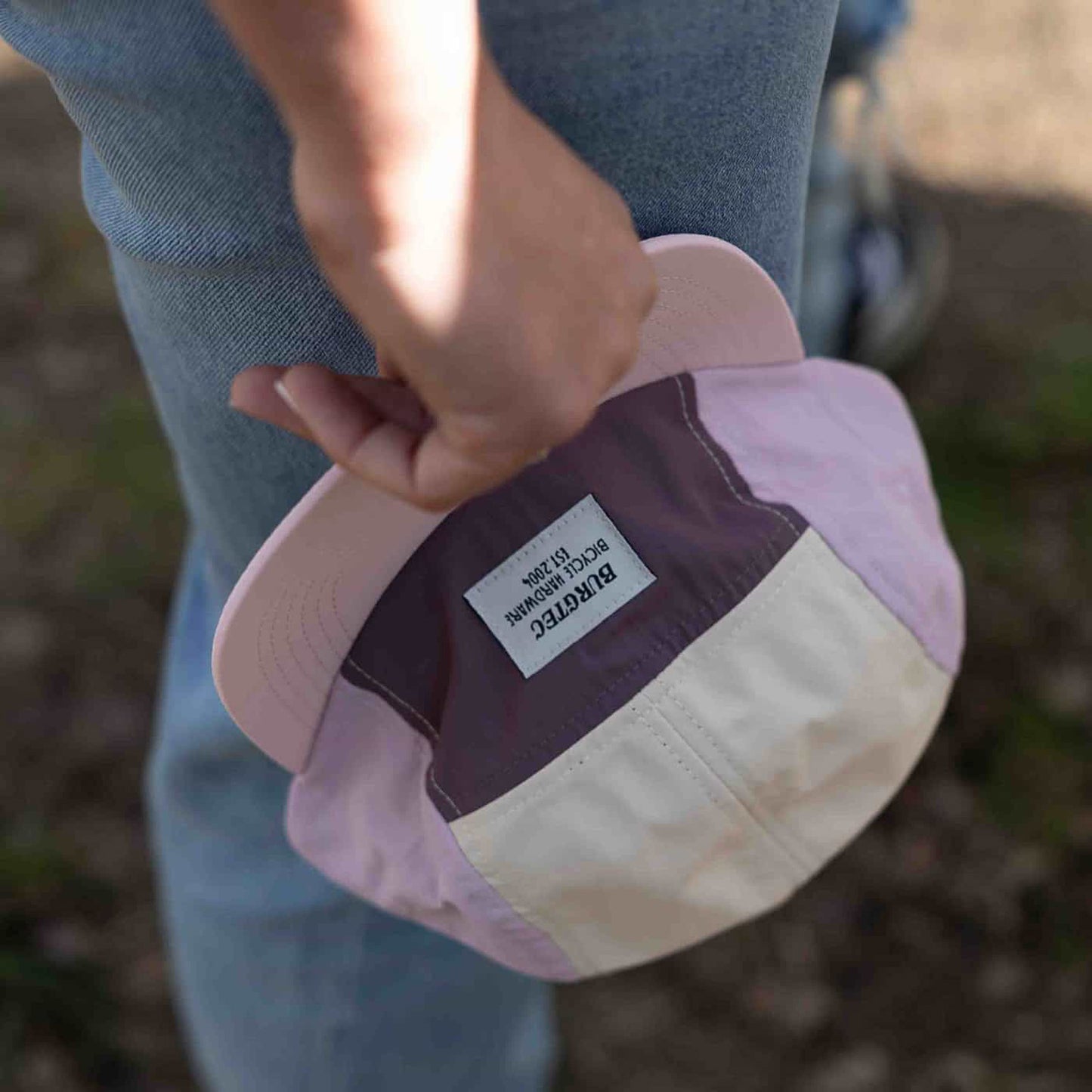BURGTEC COURIER FIVE PANEL Cap Lemonade vaaleanpunainen