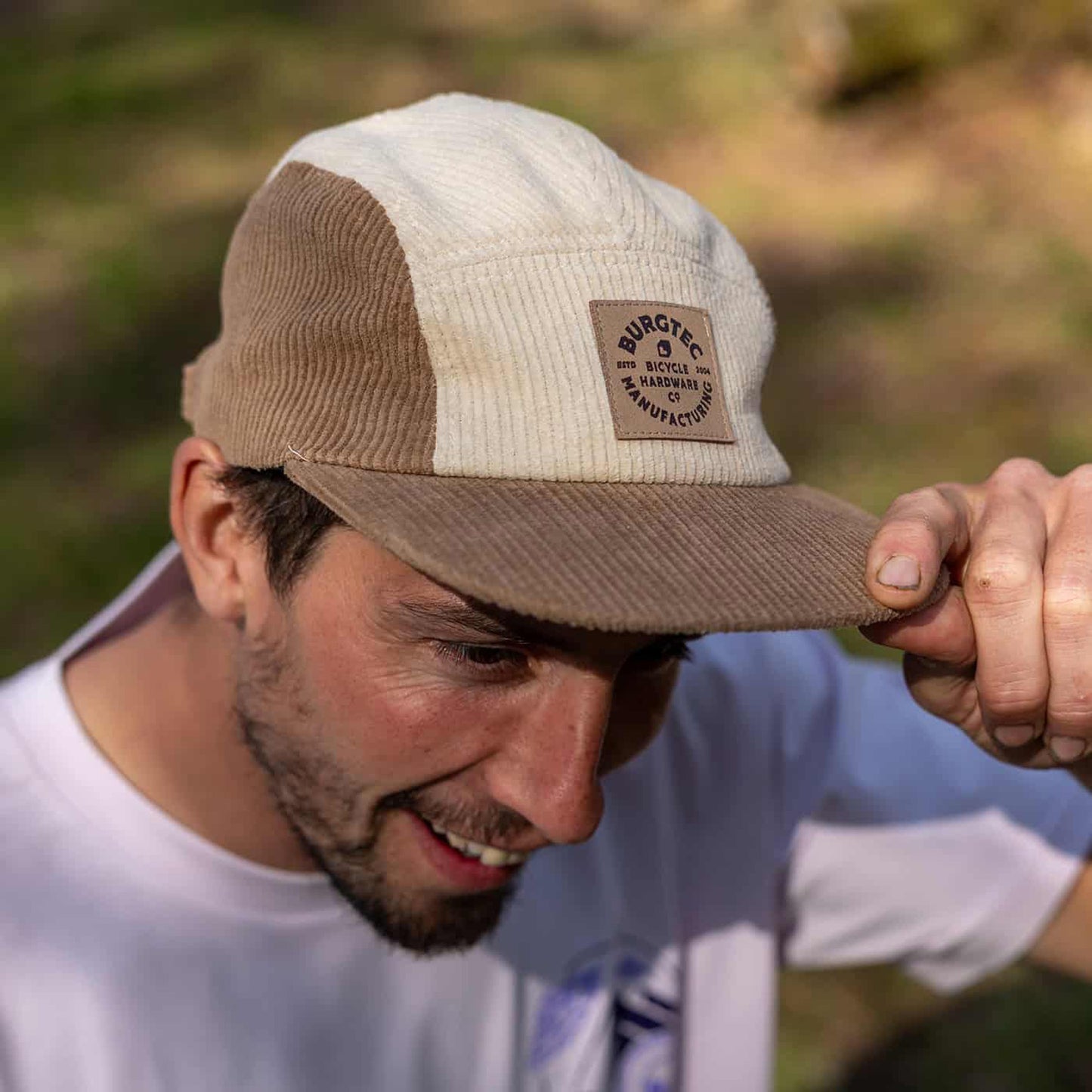 BURGTEC BANDIT BANDIT CORDUROY FIVE PANEL -lippis Beige/ruskea
