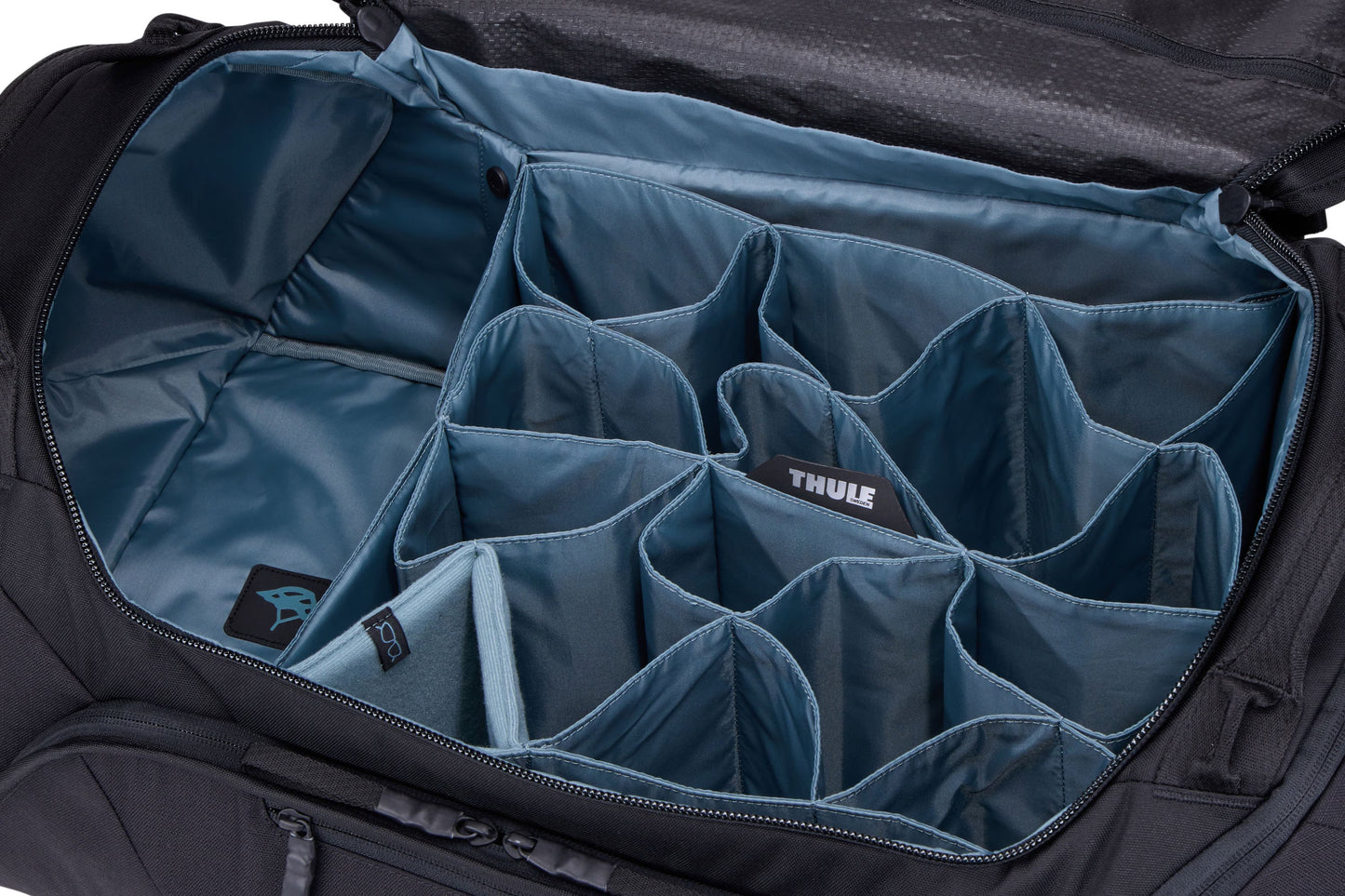 Matkalaukku THULE ROUNDTRIP 55 L Musta
