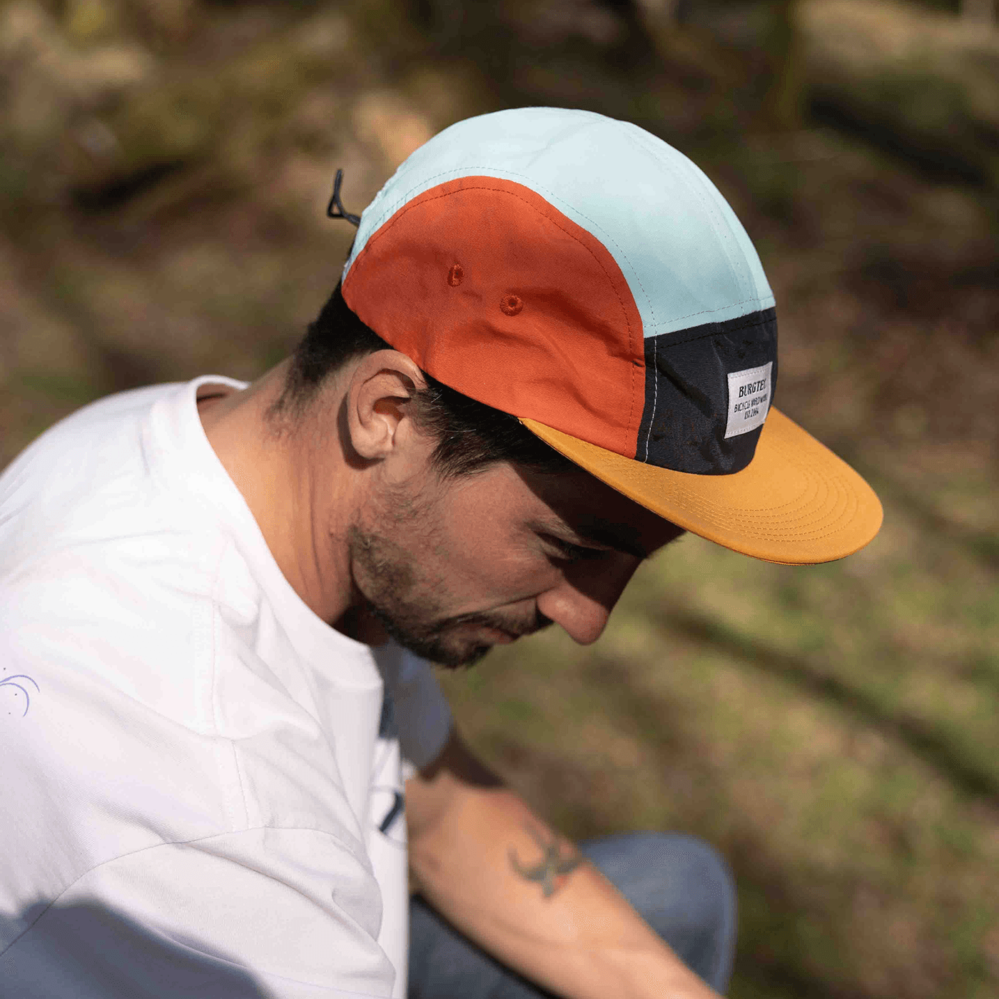 BURGTEC ARCADE FIVE PANEL -lippalakki, sinappinkeltainen