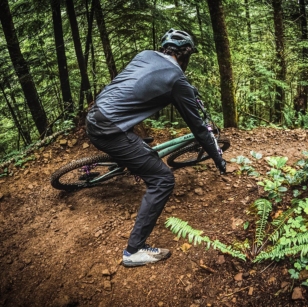 TROY LEE DESIGNS RESIST housut Musta