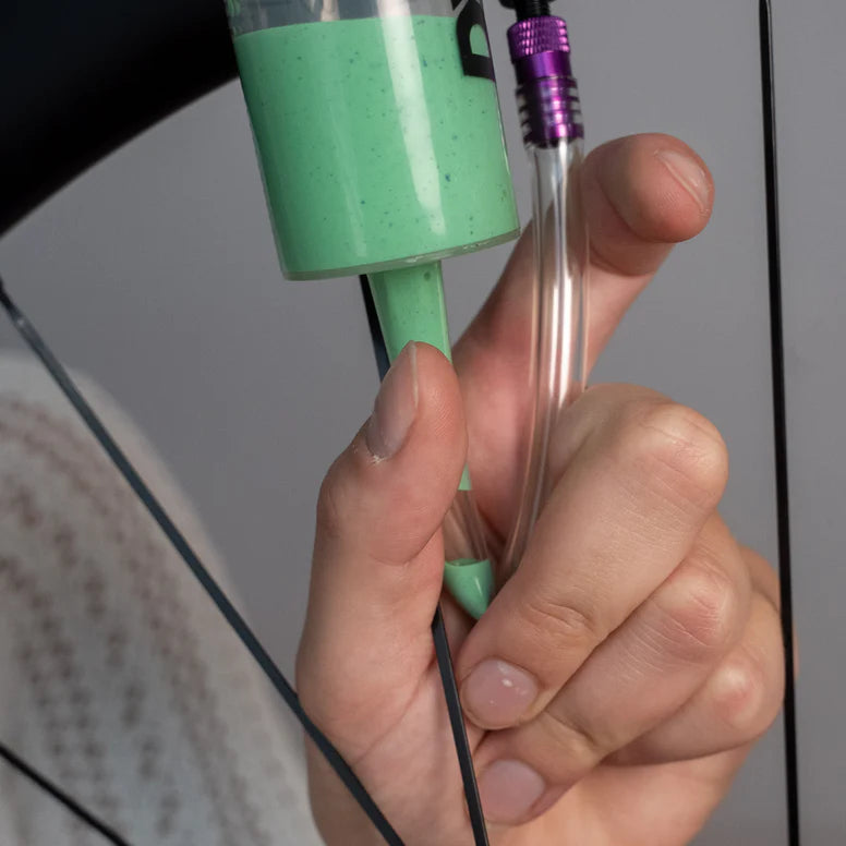 Ruisku DYNAMIC HECTOR THE INJECTOR Preventive Liquid -nestettä varten