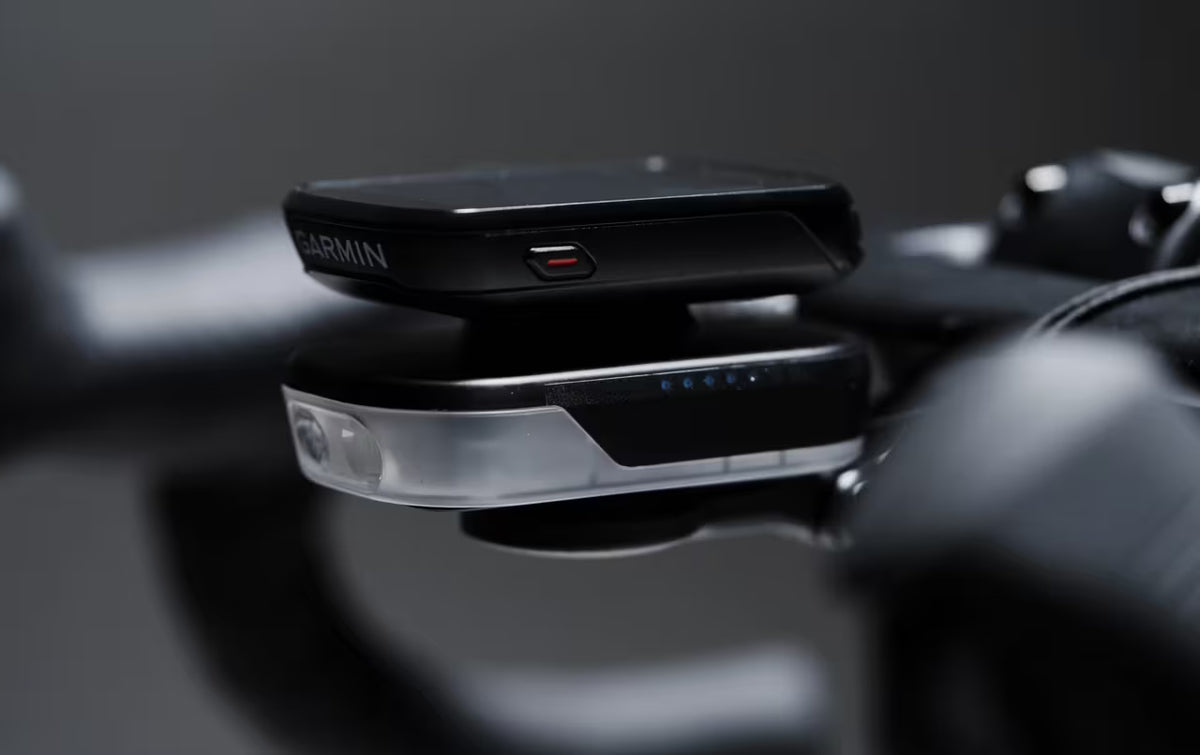 Etuvalo BBB SLICE 600 Garmin- ja Wahoo GPS -adapterilla