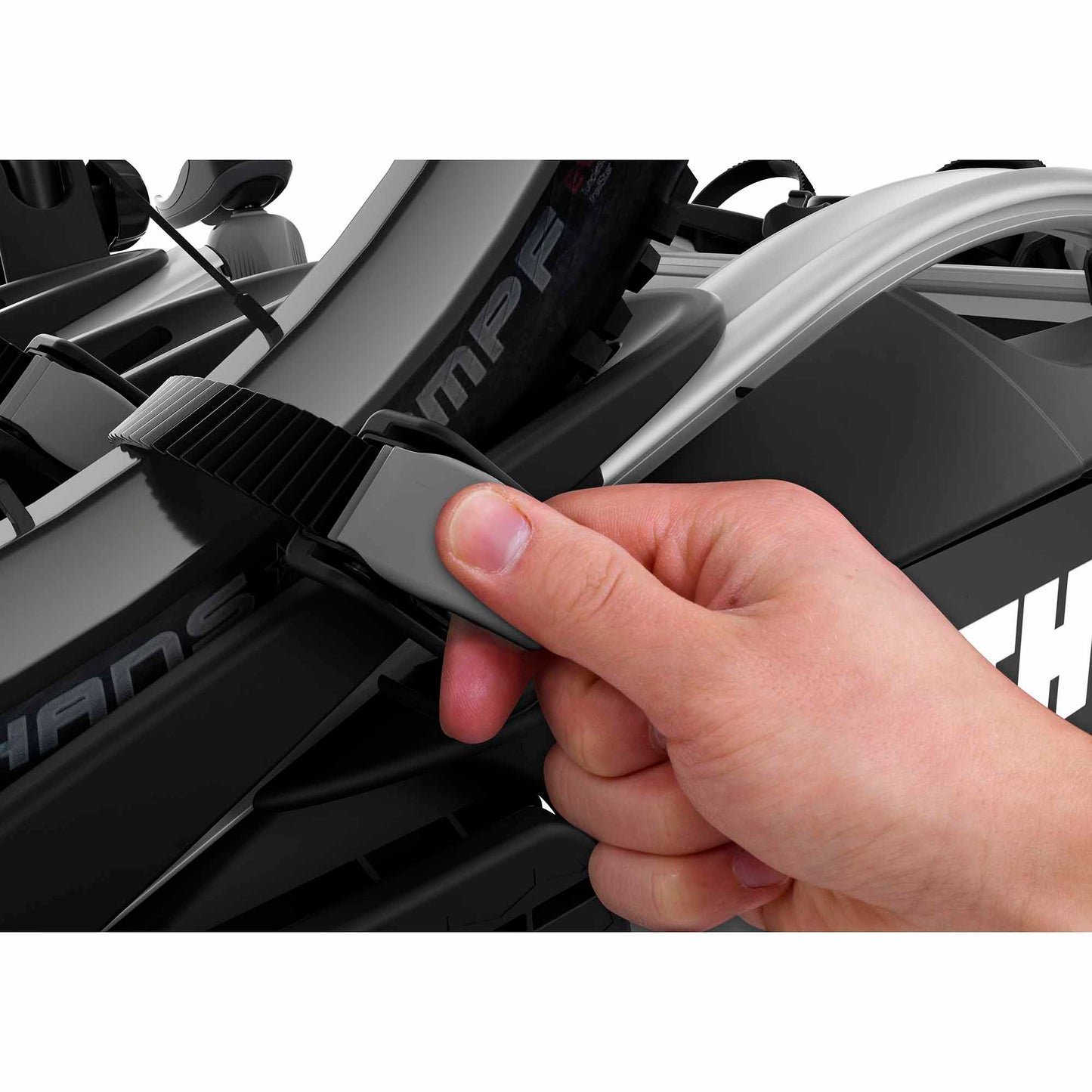 THULE VELOCOMPACT 3 pyöräteline vetokoukussa