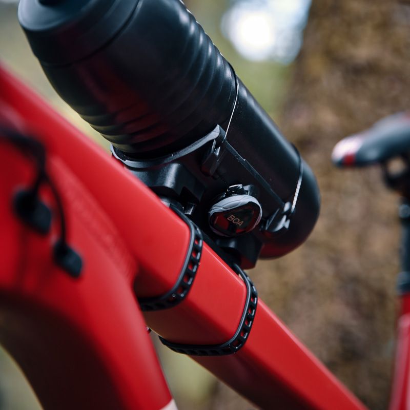 FIDLOCK Yleiskäyttöinen tuki UNI CONNECTOR BOA + UNI BASE