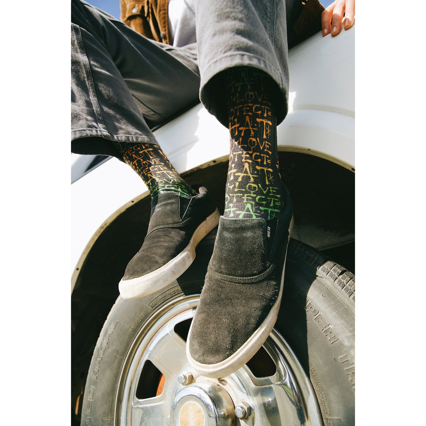 MERGE4 TAYLOR REINHOLD PROTECT WHAT YOU LOVE Sukat Sukkahousut