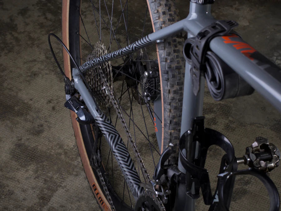 Liimasuojaus KAIKILLE MOUNTAIN STYLE Maze-pohjille ja -warpeille.