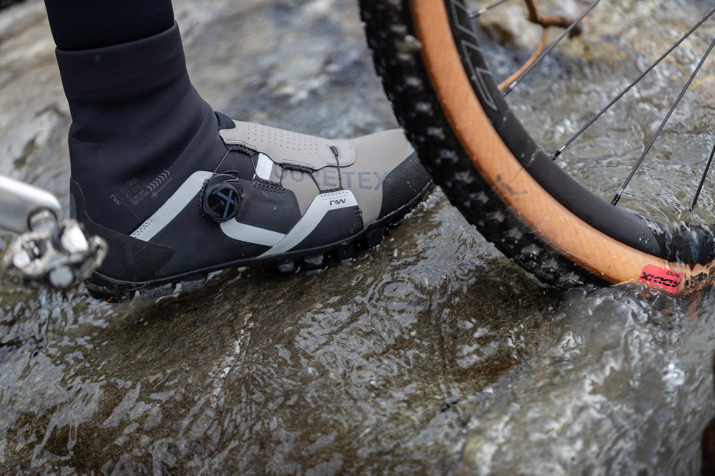NORTHWAVE CELSIUS XT GTX WINTER MTB-kengät Musta/Harmaa