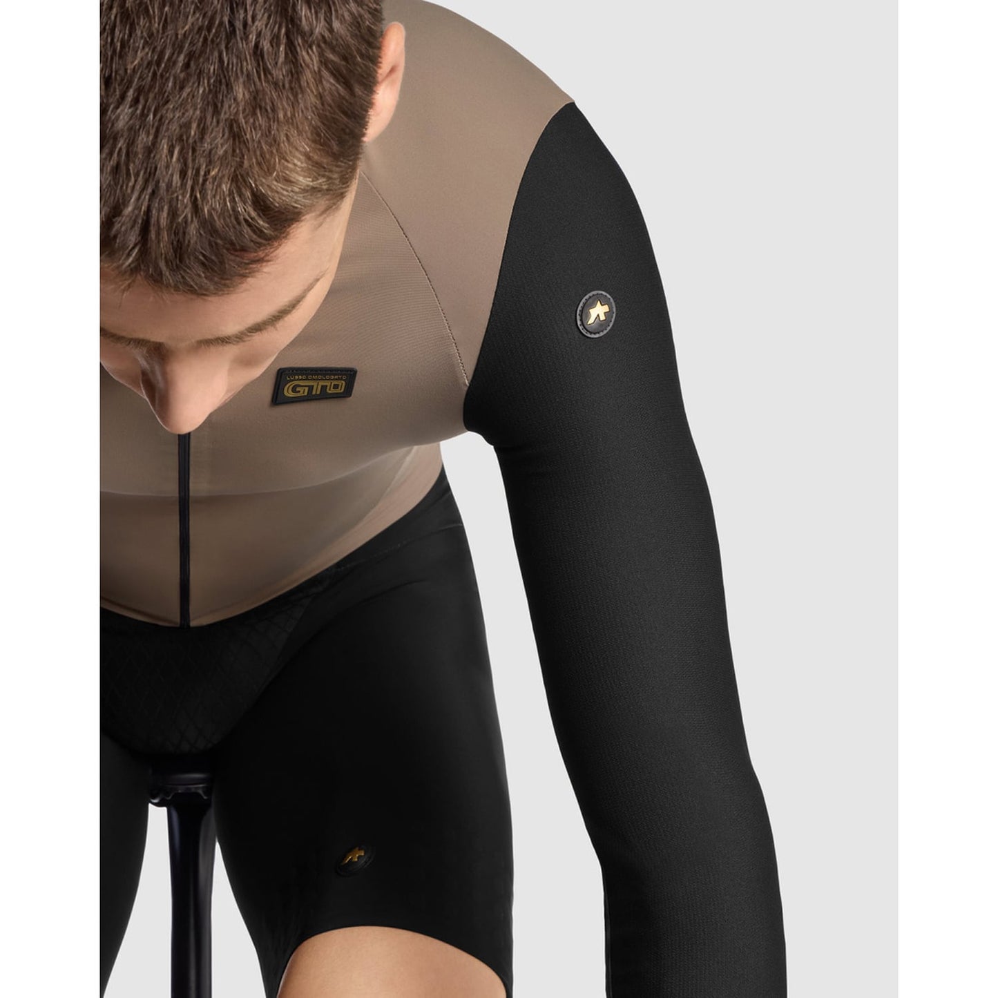 ASSOS MILLE GTO C2 pitkähihainen ruskea trikoo