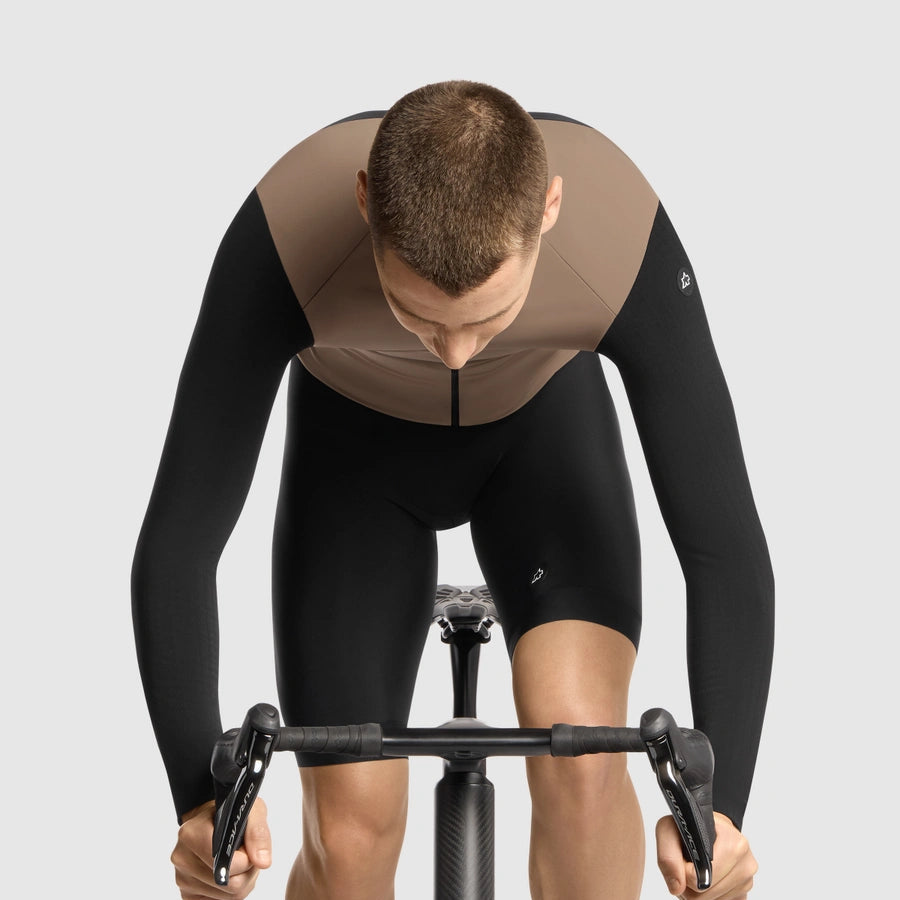 ASSOS MILLE GTS S11 Terra Sand takki
