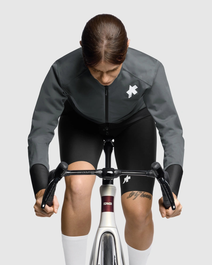 ASSOS EQUIPE R RAIN S11 Naisten Takki Harmaa