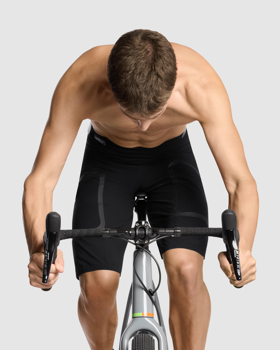 ASSOS TACTICA CARGO Shortsit T3 Musta