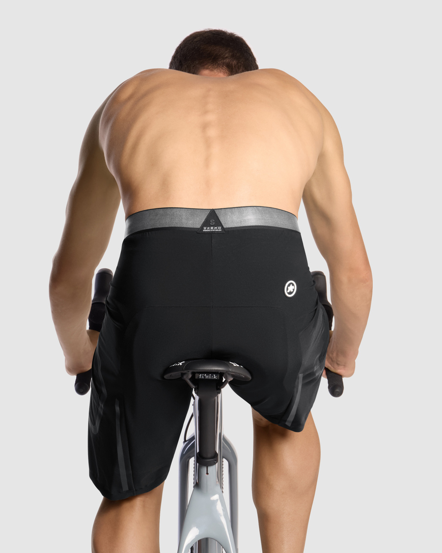 ASSOS TACTICA CARGO Shortsit T3 Musta