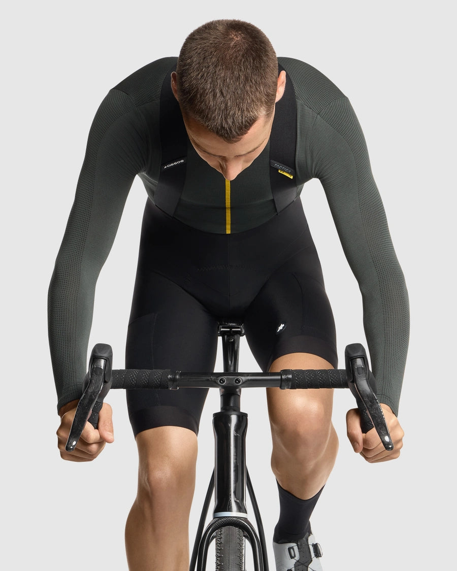 ASSOS TACTICA T5 Black Series Bib Short -lahkeet