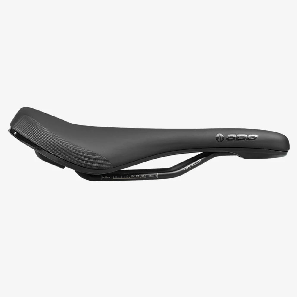 Satula SDG BEL-AIR V3 MAX Lux-Alloy Rails Musta