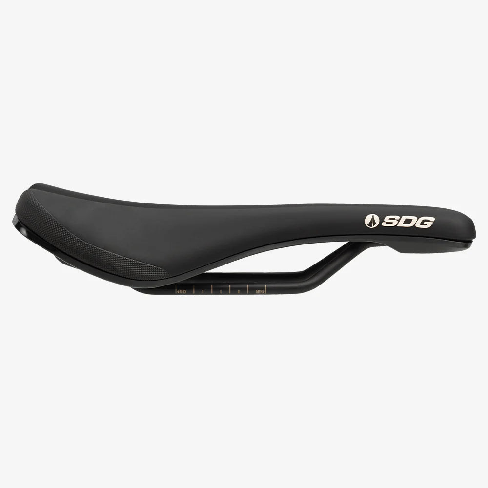 SDG BEL-AIR V3 Air Foam Rails terässatula Musta