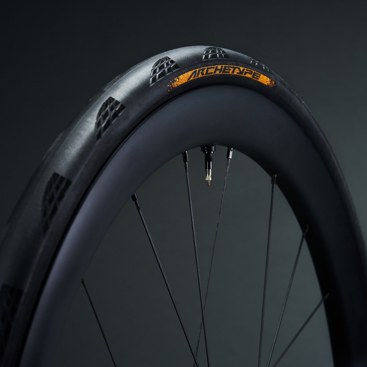 CONTINENTAL ARCHETYPE TDF 2025 700x30c Tubeless Ready Musta rengas - rajoitettu erä