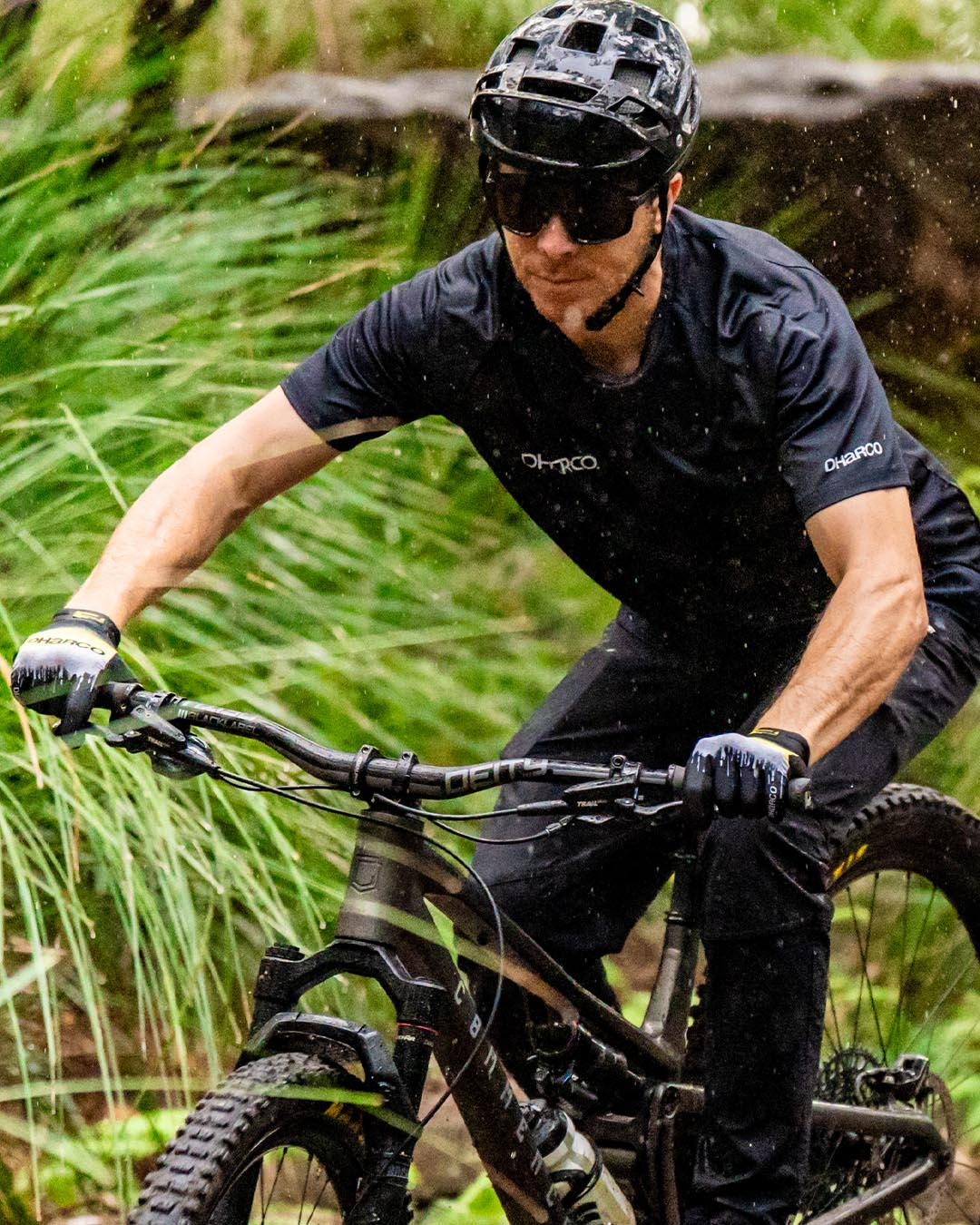 DHARCO RACE ACID RAIN käsineet Musta/Keltainen