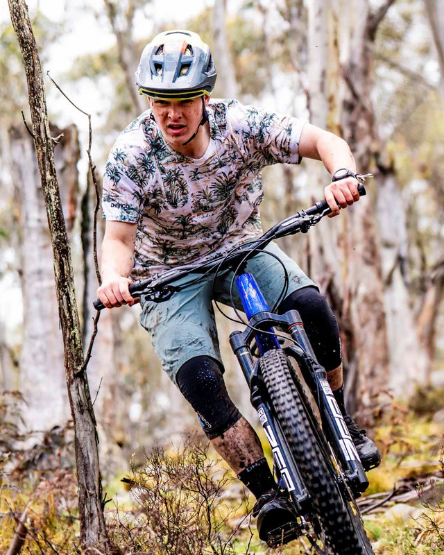 DHARCO TRAIL ENVY Shortsit Vihreä