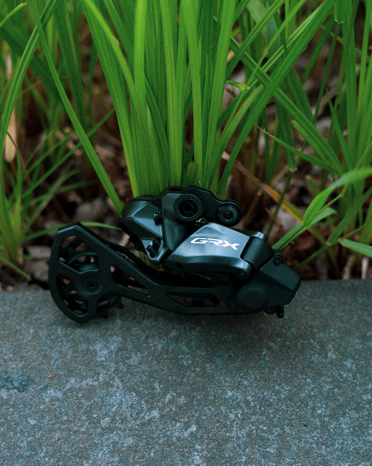 SHIMANO GRX RX825 Di2 2x12V Group SHIMANO GRX RX825 Di2 2x12V Group