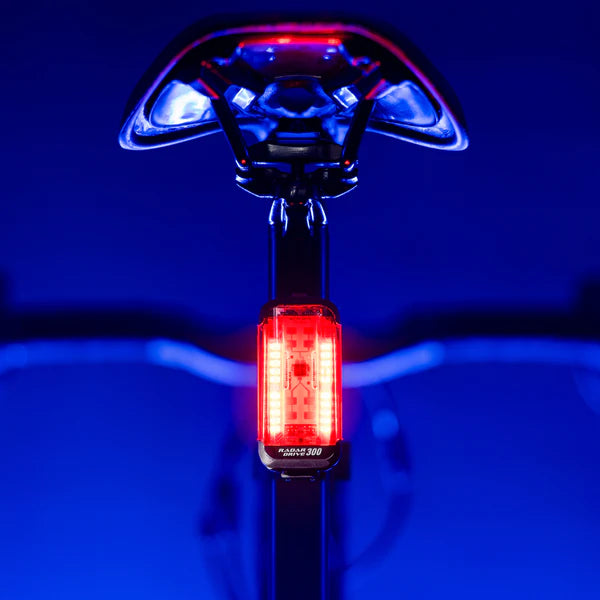 LEZYNE RADAR DRIVE takavalaistus