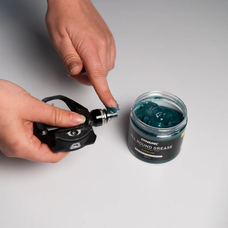 DYNAMIC ALL ROUND GREASE PREMIUM (200ml)