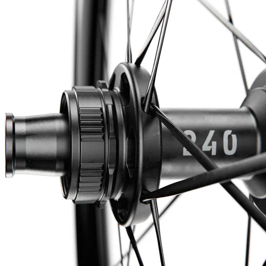 DT SWISS ARC 1400 DICUT 55 Tubeless Ready etupyörä (Center Lock)