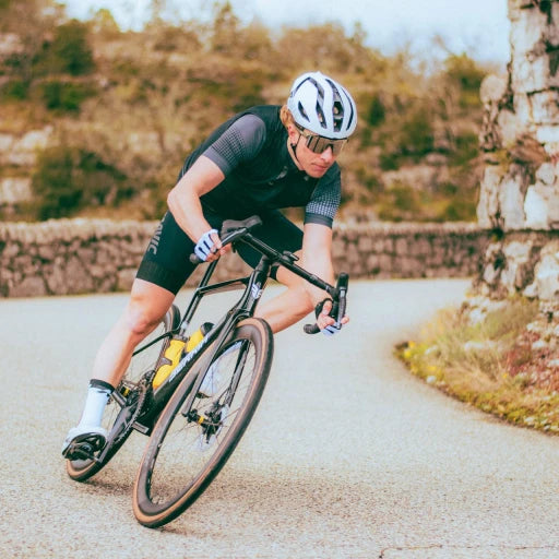MAVIC COMETE ULTIMATE 2 MIPS Road kypärä valkoinen