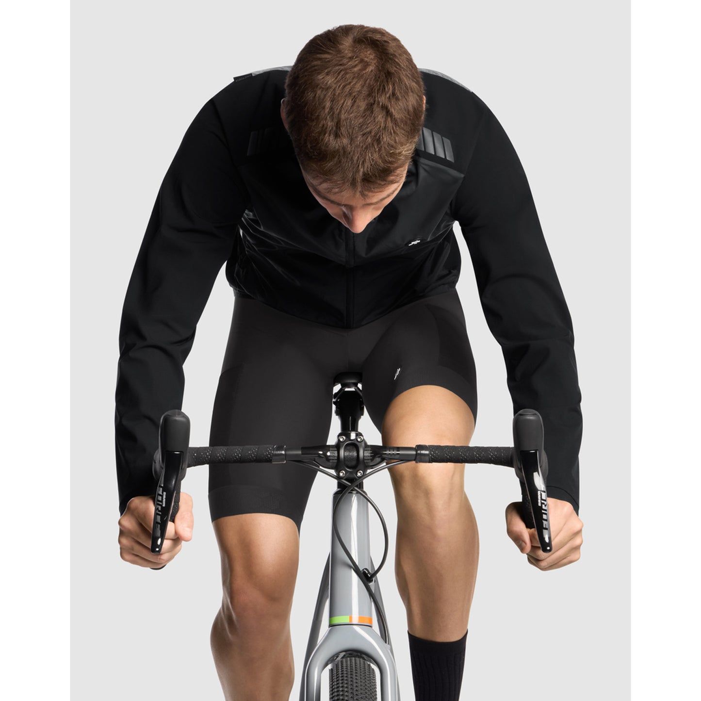 ASSOS TACTICA T5 Musta sarja takki
