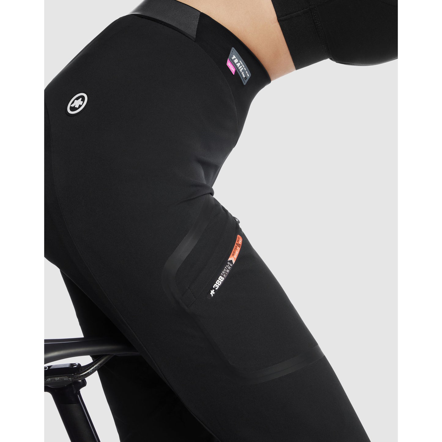 ASSOS TACTICA Naisten musta sarja Bib Tight -sarja