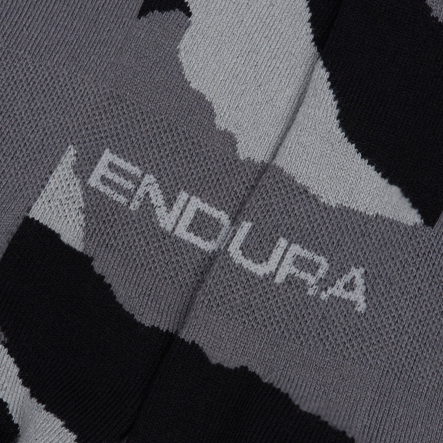 ENDURA PEAK Sukat Musta 2025