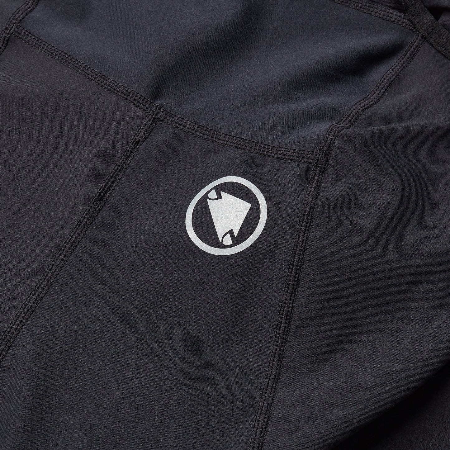 ENDURA LOOP Bib Short Musta 2025