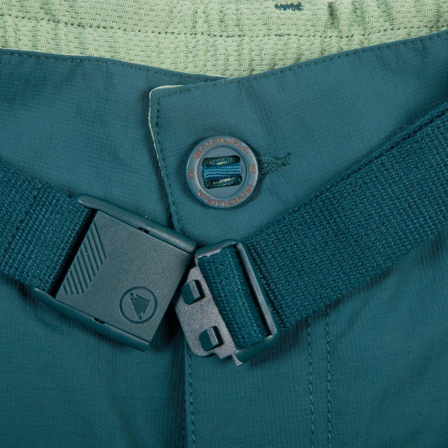 Naisten ENDURA HUMMVEE DT shortsit vihreä