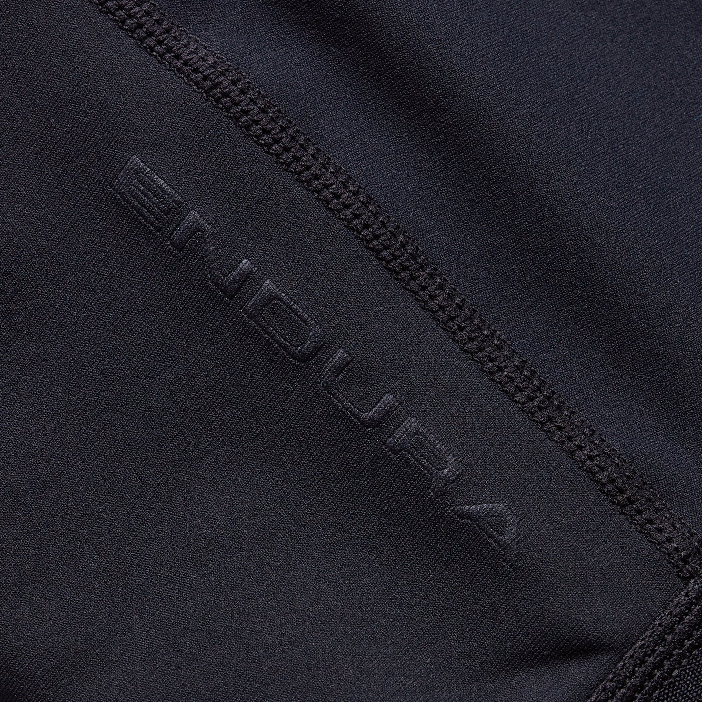 ENDURA LOOP Short Musta 2025