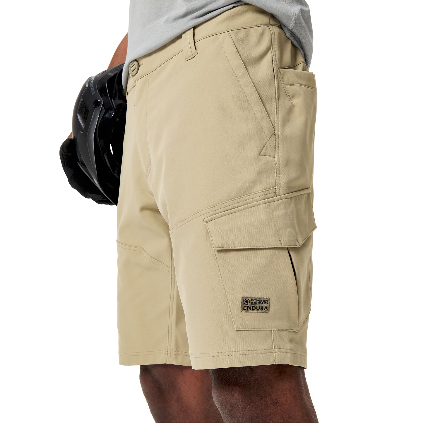 ENDURA LOOP CARGO shortsit Beige 2025