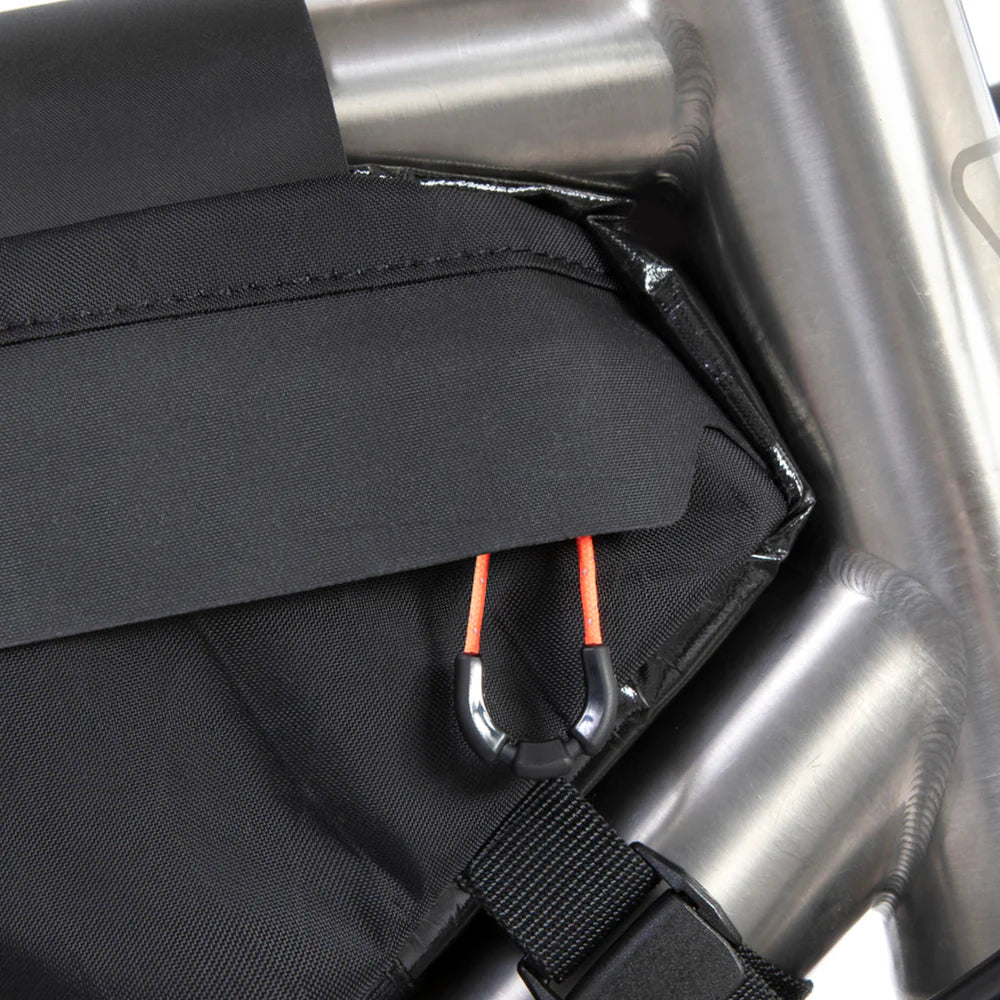 RESTRAP RACE RUNKOPUSSI LARGE 4.5L Musta