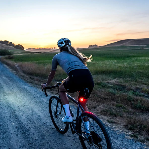 LEZYNE RADAR DRIVE takavalaistus