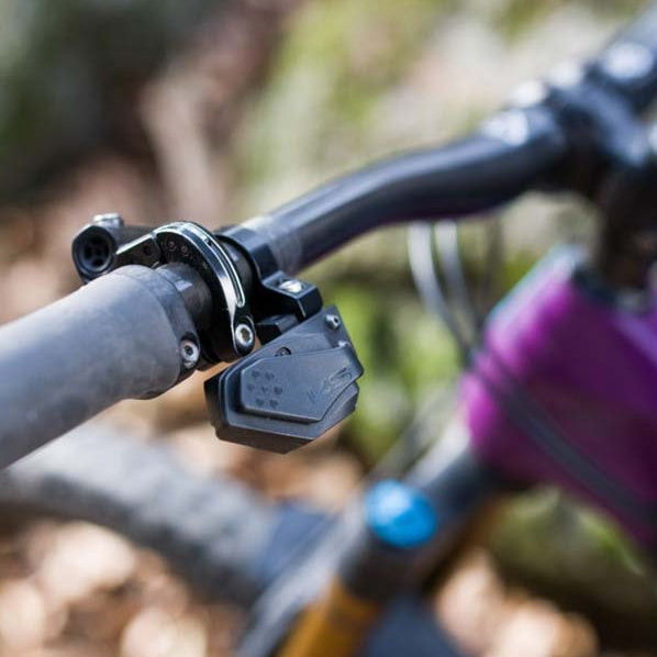 KS KIND SHOCK RAGE CIRCUIT Teleskooppinen istuinpylväs, jossa on säätimet