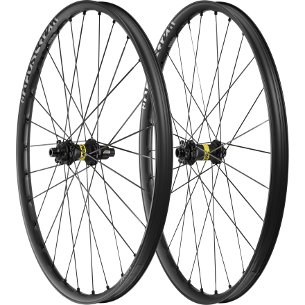 Pari MAVIC E-CROSSTRAIL SL 27.5" pyörää 15x110mm/12x148mm Boost-pyörää.
