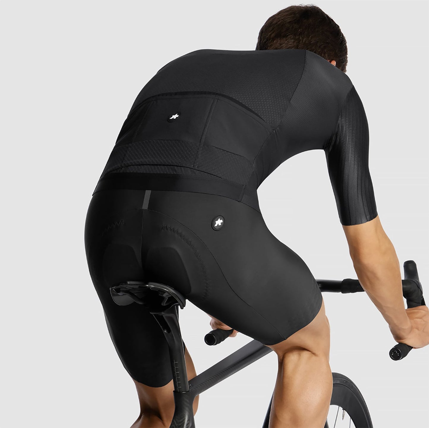 ASSOS EQUIPE RS S11 lyhythihainen trikoo musta