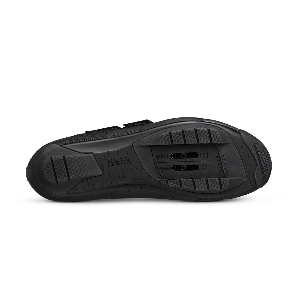 FIZIK TERRA X4 POWERSTRAP Gravel kengät Musta