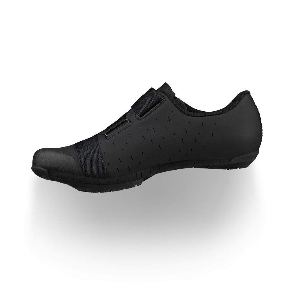 FIZIK TERRA X4 POWERSTRAP Gravel kengät Musta
