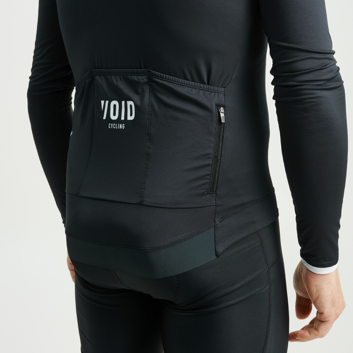 VOID CORE pitkähihainen trikoo musta