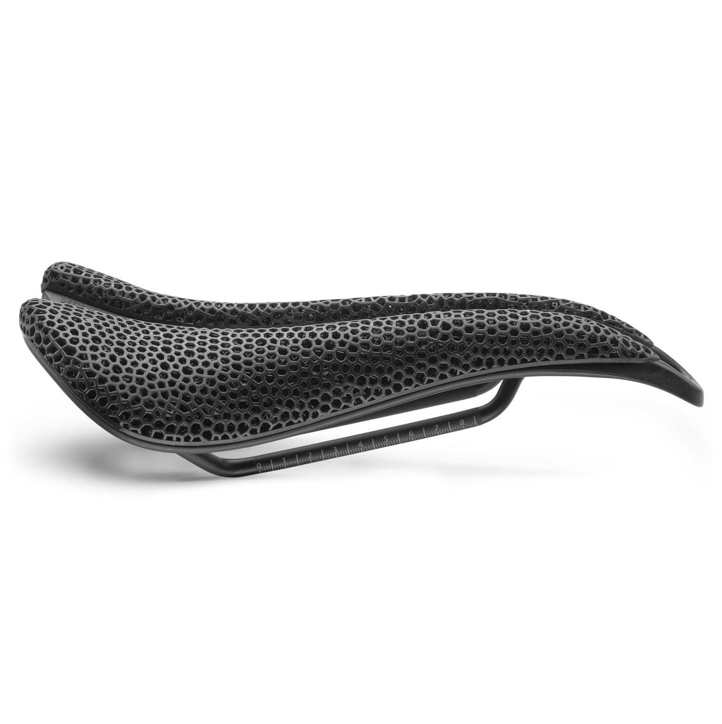 SMP EVO 3D Satula Ruostumattomasta teräksestä valmistetut kiskot Musta